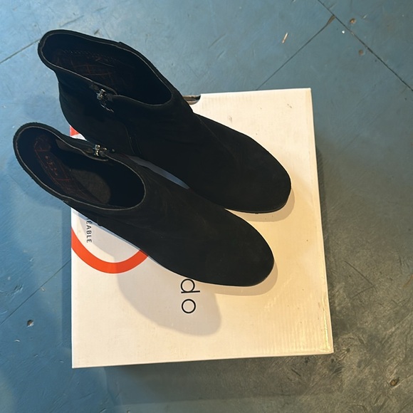 Black suede ankle boots - Picture 3 of 3